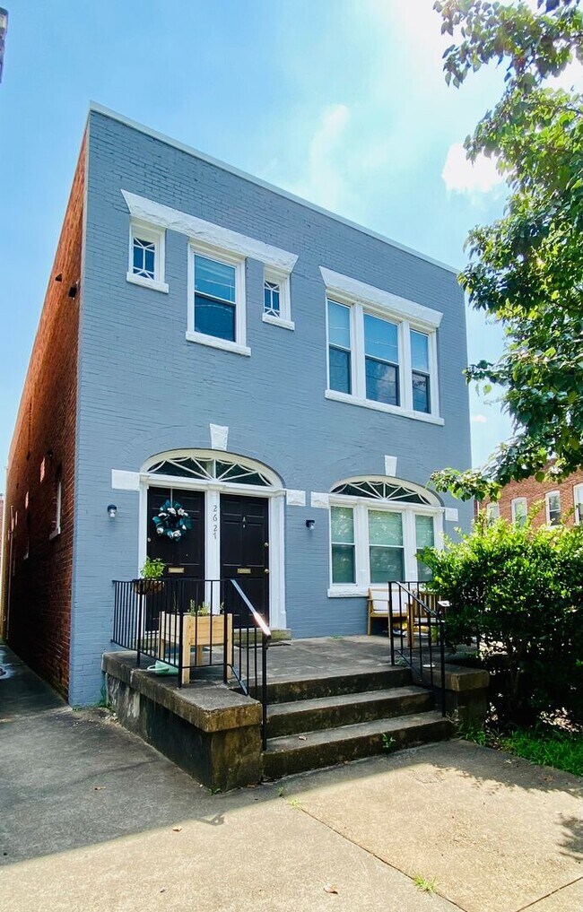 Building Photo - 2627 Floyd Ave Unit A