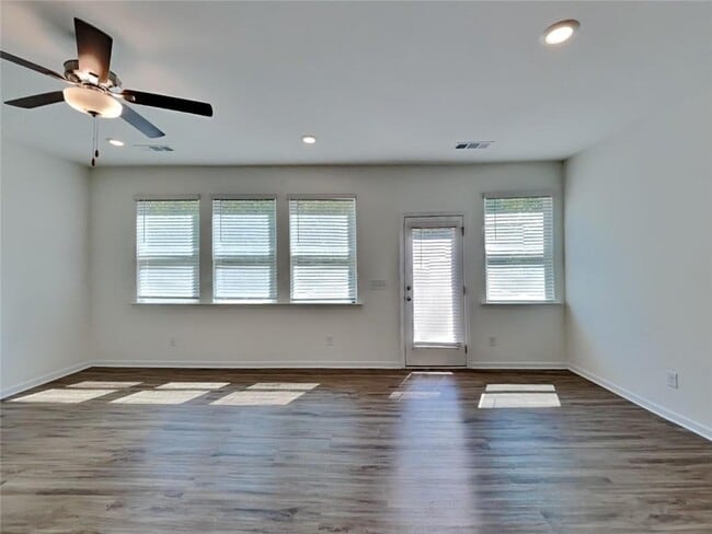 Photo - 289 Whitetail Cir