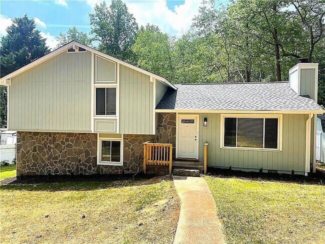 Photo - 3205 Brownlee Way
