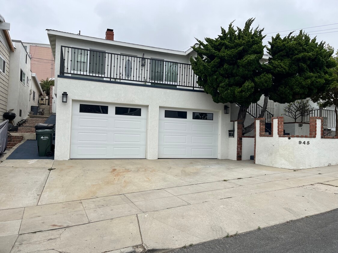 Photo - 945 Montgomery Dr (Hermosa Beach, CA)