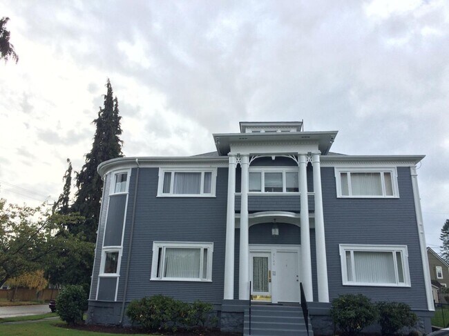 Majestic edificio encanto del viejo continente espaciosos - 3104 N 8th St Unidad A