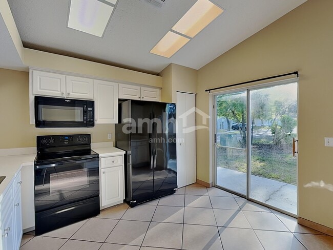 Photo - 7831 Chadwick Dr