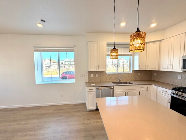 Photo - 6761 E 148th Dr