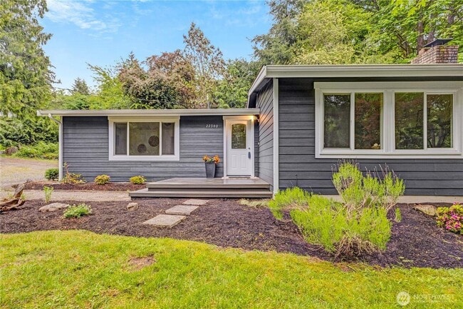 Building Photo - 22340 Wavecrest Ave NE