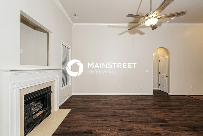 Photo - 4 Bedroom Pet-Friendly Home in CALERA, AL ...