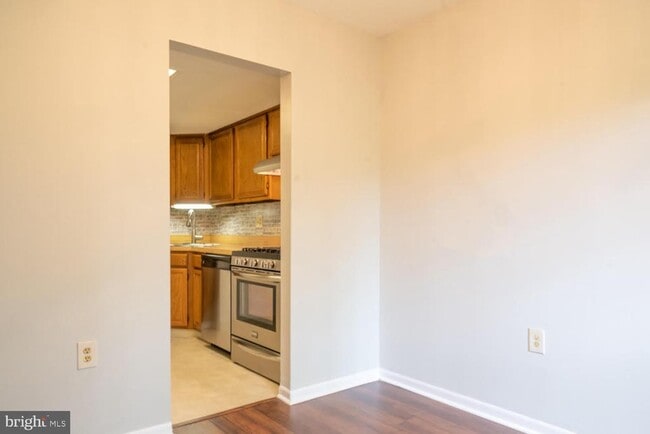 Photo - 1554 Northgate Square Unit 22A