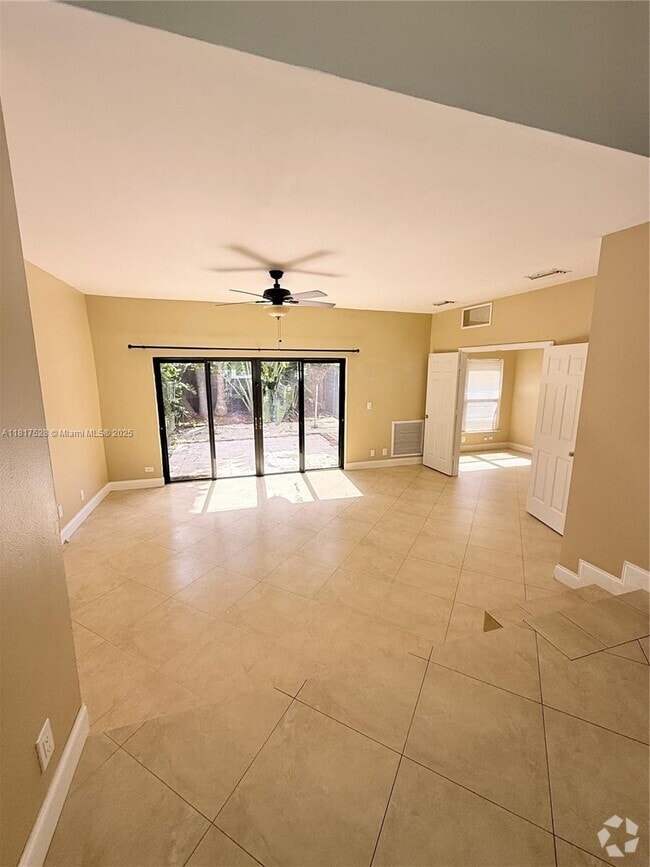 Building Photo - 363 W Camino Real Rental