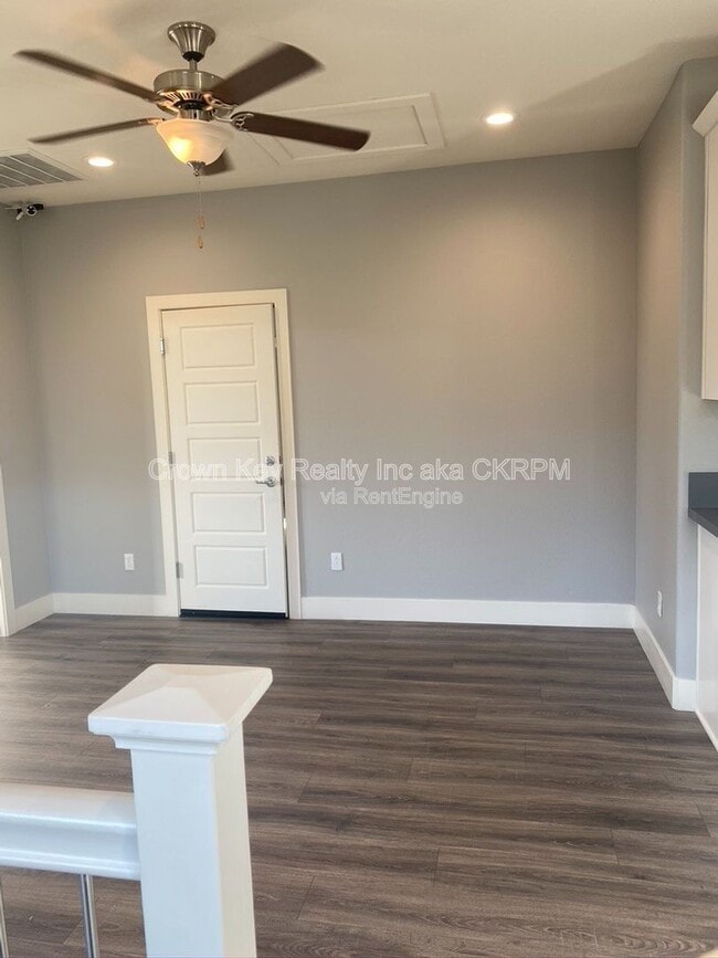 Photo - 1026 S Prosperity St