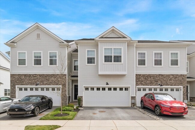 Photo - Luxury 3BD/2.5BA Townhome in Exton!
