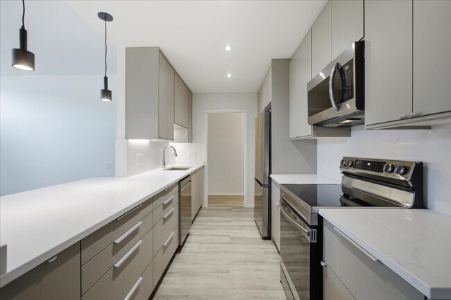 Photo - 4170 N Marine Dr Unit 3A