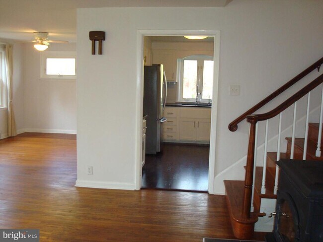 Photo - 1346 Faucett Dr