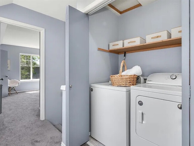 Photo - 25123 Roberts Dr Unit 107