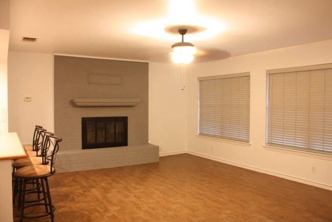 Photo - 1316 Carol Ann Dr