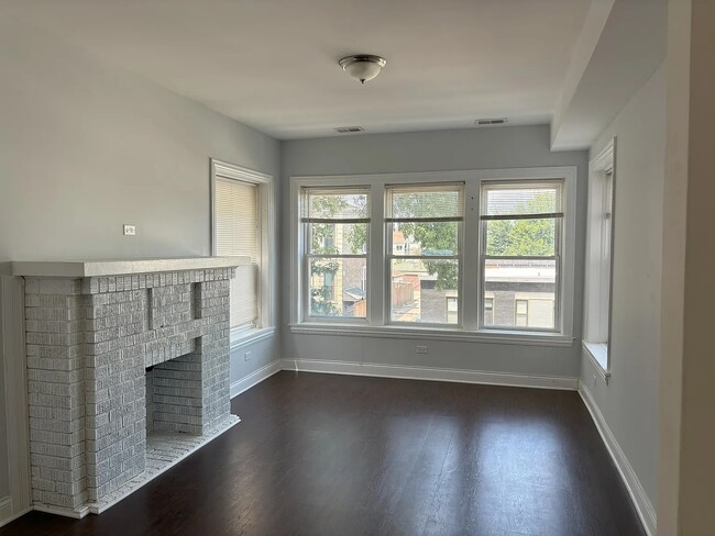 Photo - 3613 W Palmer St Unit 2