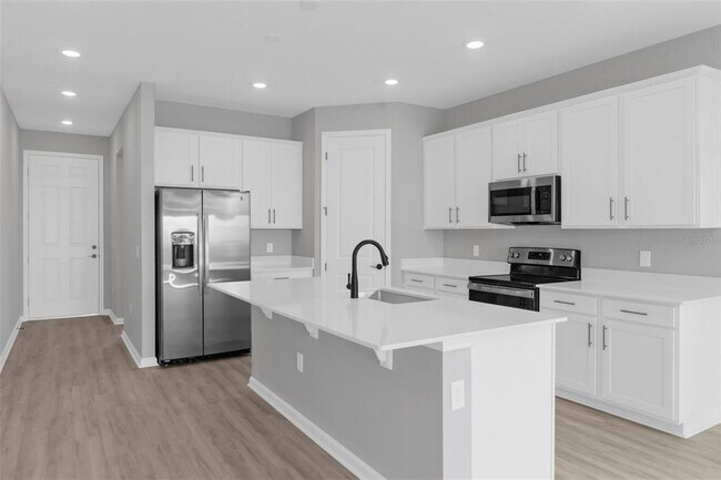 Photo - 819 Ballantyne Dr