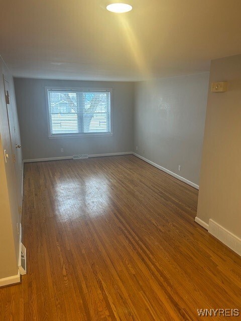 Photo - 465 Wehrle Dr