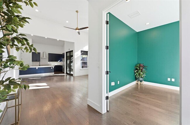 Photo - 904 Catalpa St