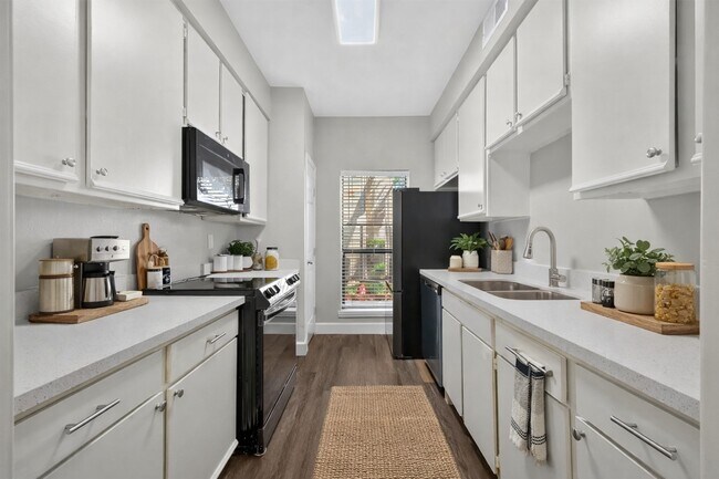 Photo - 9707 Richmond Ave Unit 75