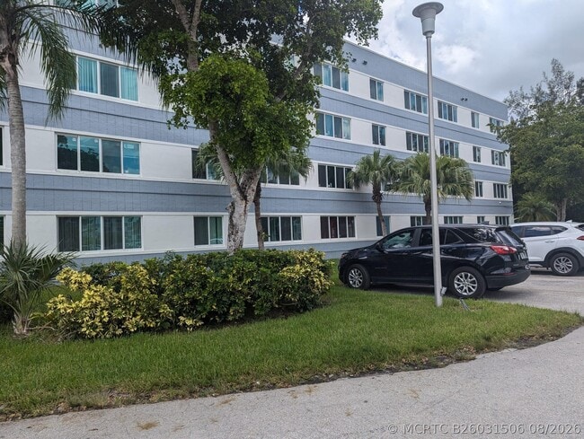 Building Photo - 14830 Naranja Lakes Blvd Unit A3c