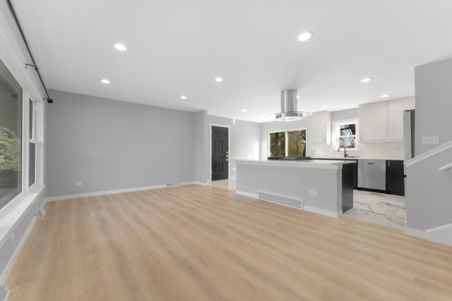 Photo - 2N359 Mildred Ave House