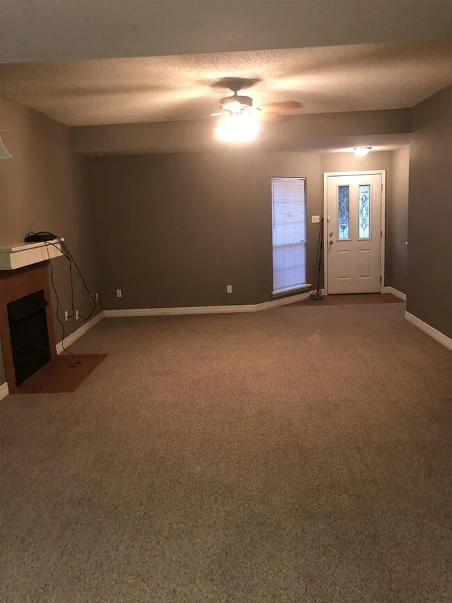 Photo - 1101 Cassidy Ln