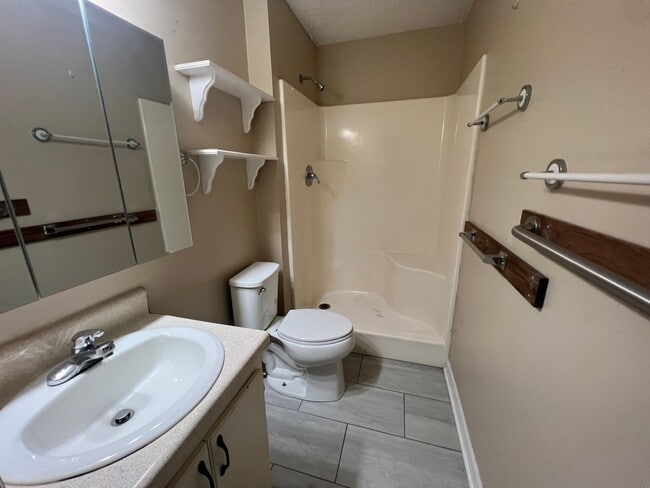 Photo - 13847 Mariellen Rd