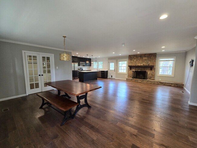 Photo - 3456 Regiment Dr