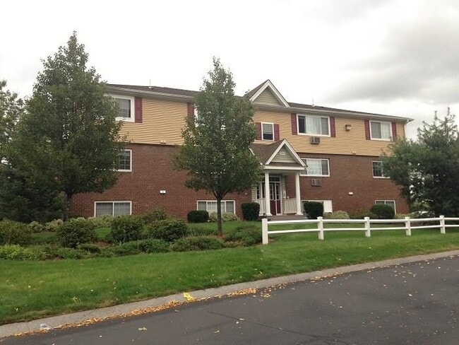 Building Photo - 3961 Brown Ave Unit 64