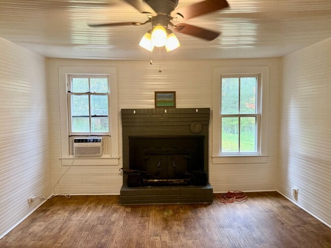 Photo - Three bedroom, 1 bath house in Western Ala...