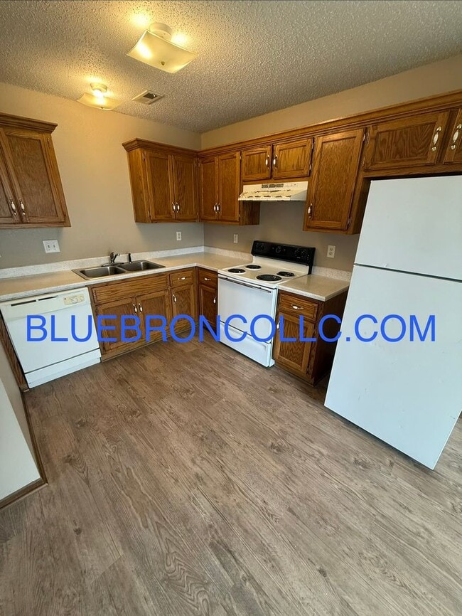 Photo - Newly remodeled 3 bedroom townhome for a great price!