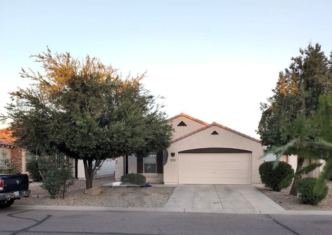 Building Photo - AVAILABLE NOW!!! - Roomy single story 4 bedroom home for rent in Pecan Creek!