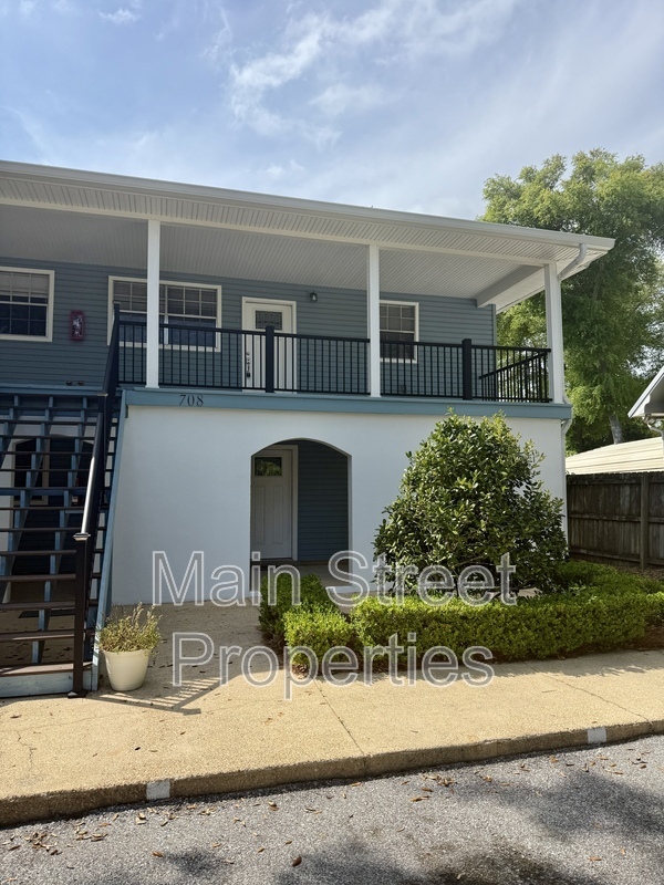 Building Photo - 708 Bayshore Dr Unit 2 Rental