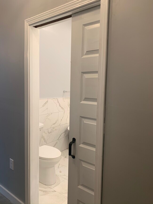 Photo - 1418 Mandeville St Unidad 1