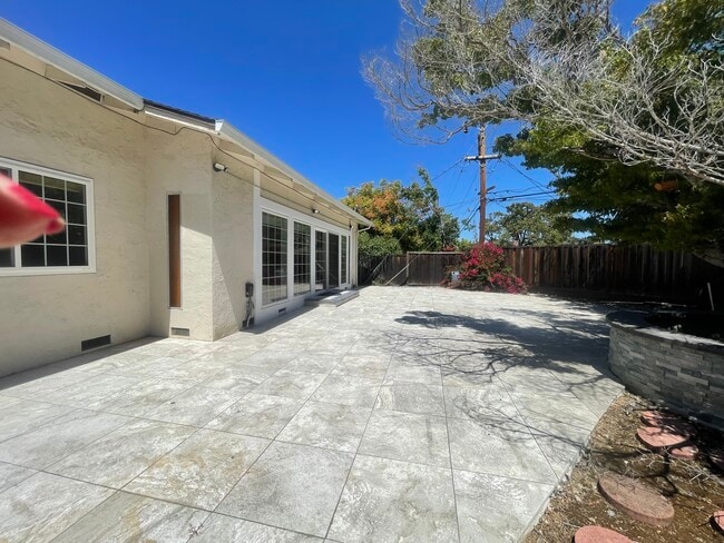 Photo - 1150 Stafford Dr
