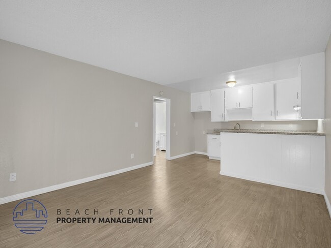 1010-1020, 1028 Orange Ave.