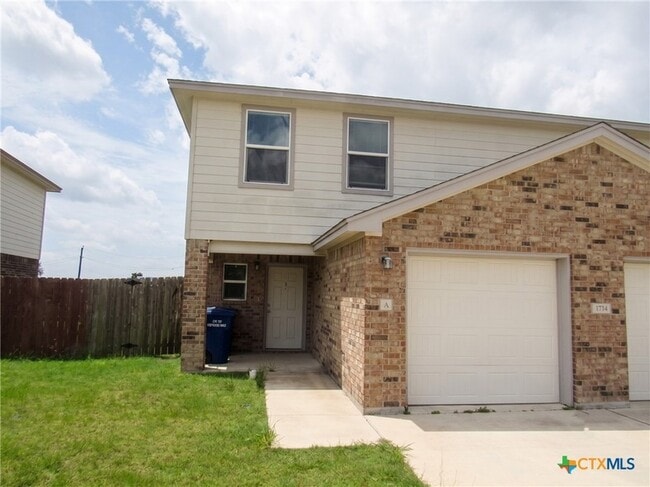 1714 Risen Star Ln