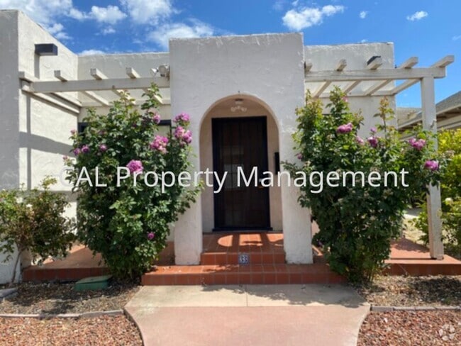 Building Photo - Charming 2 Bed/1.5 Bath house!