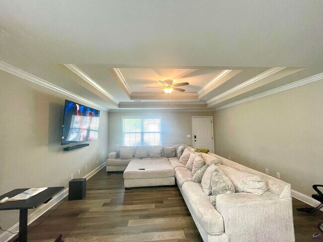 Photo - 107 Jaybee Dr