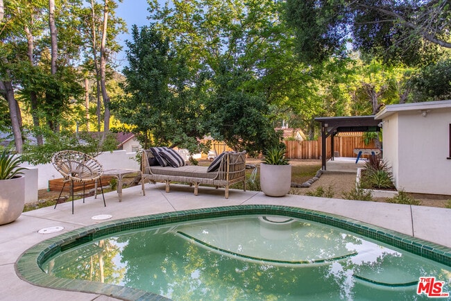 Photo - 1362 Old Topanga Canyon Rd