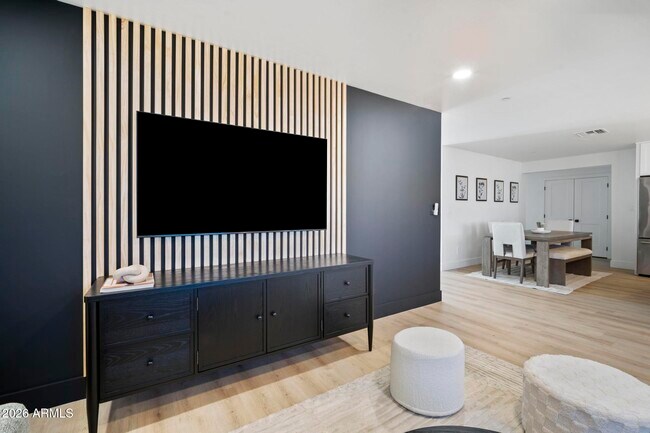 Photo - 8513 E Indianola Ave