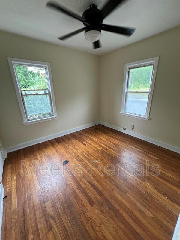 Photo - 1418 Ravinia Rd