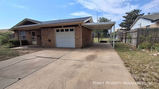 Photo - 2813 John Dr