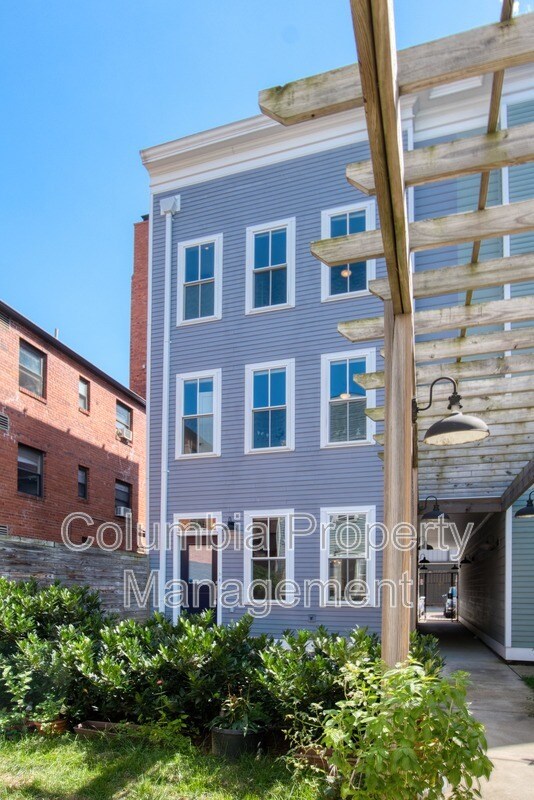 Building Photo - 638 Newton Pl NW Rental