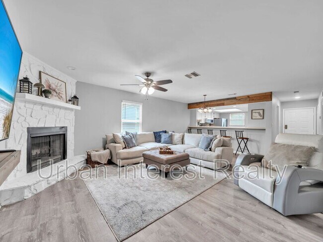 Photo - 25 Court Dr