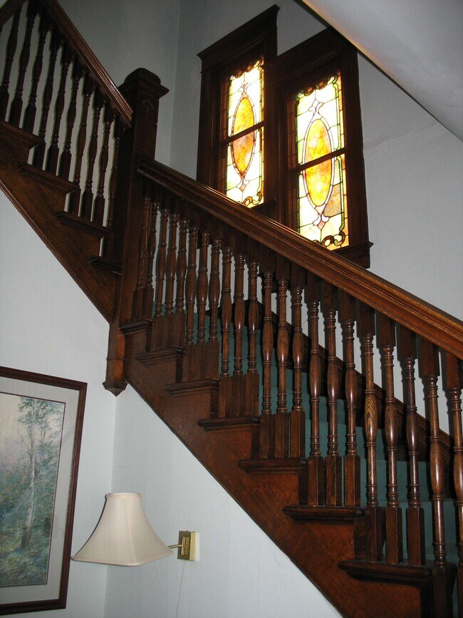 Stairwell - 618 S Farwell St Unit East Tower Apartment