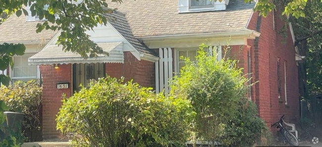 Building Photo - 9597 Memorial St Rental