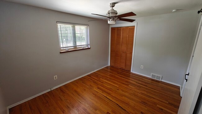 Photo - 325 Princeton Ave