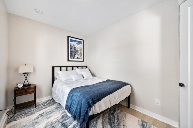 Photo - 4857-1 S Fox St Unit 2