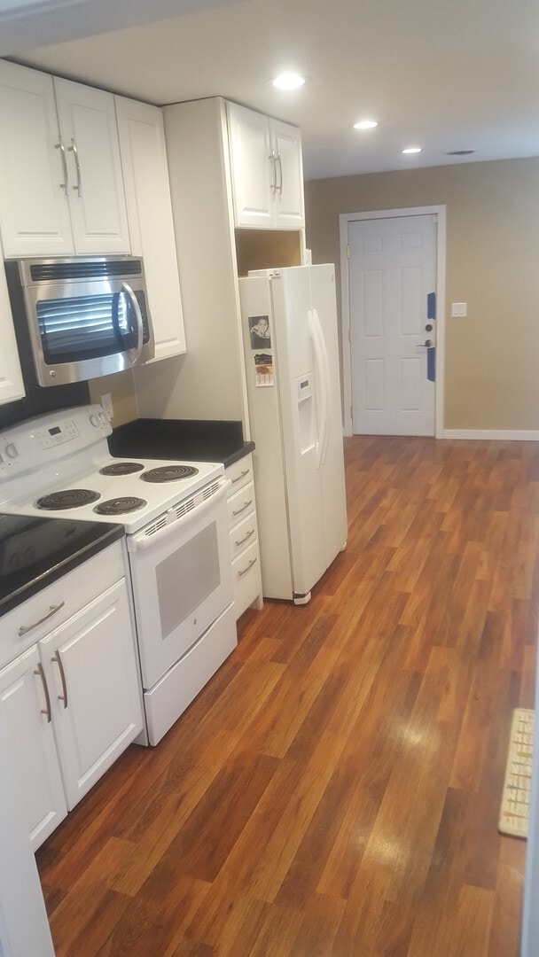Photo - 1291 Creswell Dr
