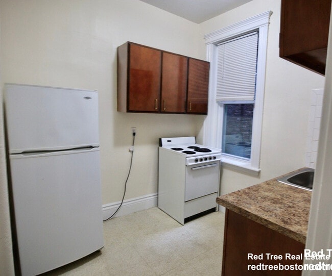 Photo - 27 Park Dr Unit 12